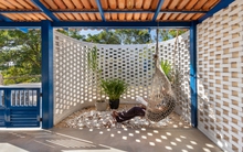 Đôi vợ chồng đem hết tiền tiết kiệm về quê, sửa nhà để nghỉ hưu sớm: Thành quả khiến cả làng ngưỡng mộ, ai cũng hỏi cách làm