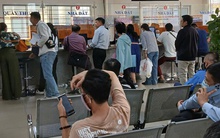 Cán bộ tính thuế nhà đất online ở TP HCM “đứng hình” vì hệ thống tạm ngừng