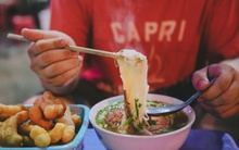 Sau 60 tuổi, bữa sáng ăn gì, ăn giờ nào là tốt nhất? Bác sĩ: Không phải 7 giờ như bạn tưởng