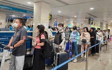 Lên kế hoạch mua sớm, vé máy bay dịp lễ 30-4 vẫn cao chót vót