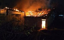 Hộp đêm chật kín 1.500 người cháy dữ dội, thương vong khủng khiếp