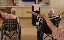 Dùng AI hỗ trợ chăm sóc người cao tuổi