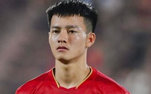 “Nam thần” ĐT Việt Nam đón con đầu lòng với vợ hotgirl, nhan sắc nàng WAG sau sinh mới gây chú ý