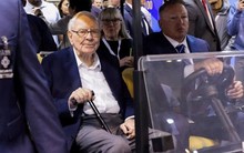 Nói là làm, Warren Buffett đi ‘nước cờ’ mới nhất giữa lúc giới đầu tư đổ xô vào vàng, bày tỏ niềm yêu thích ngày càng lớn với các ‘con cưng mới nổi’