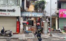 Đang cháy tại khu tập thể 11 Vọng Đức