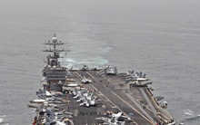 Houthi tấn công dồn dập tàu sân bay Mỹ trong 72 giờ