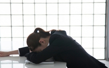 Tin tuyển dụng gây sốc bóc trần tình cảnh lao đao của những người trên 30 tuổi cầm CV đi xin việc