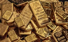 Giá vàng sẽ lên mức 3.300 USD/ounce?