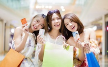 Người trẻ trước “biển” thẻ tín dụng, chọn loại nào tối ưu?
