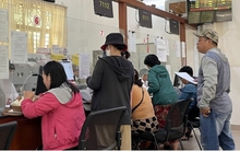 Hơn 280 cán bộ công chức TPHCM nộp đơn xin nghỉ việc