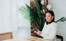 39 tuổi ung dung kiếm 209 triệu đồng/tháng từ thu nhập thụ động, làm tự do 4 tiếng/ngày: Người phụ nữ vạch trần 3 sai lầm nhiều người mắc về cách ‘kiếm tiền trong lúc ngủ’