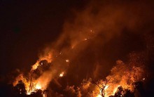 Cháy rừng tại Tuyên Quang chưa tắt, hơn 1.000 người trắng đêm dập lửa