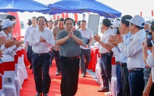 Thủ tướng thăm công trường, dự khánh thành một số công trình trọng điểm tại Bình Định