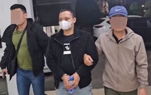 Bắt đối tượng chuyên hack Facebook, thu giữ 10 sổ tiết kiệm 1,3 tỉ đồng