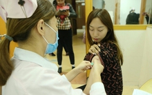 Hồi nhỏ đã tiêm vắc xin sởi thì khi trưởng thành có cần tiêm nhắc lại không?