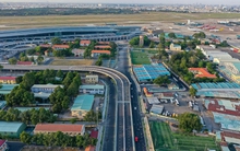 Cận cảnh “mạch máu” mới của sân bay Tân Sơn Nhất: Cầu vượt nhà ga T3 sắp vận hành!