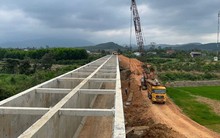 Dự án 4.400 tỉ liên tiếp lùm xùm lại chậm tiến độ