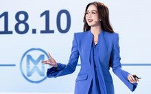 Nữ giám đốc 24 tuổi, cao gần 1m9 và 2 set đồ xanh khiến dân mạng liêu xiêu