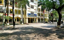 Phụ huynh Hà Nội sửng sốt vì 1 trường THPT công lập phát triển thần tốc: Trước là trường "vừa học vừa làm", giờ lấy điểm chuẩn cao nhất Thủ đô!