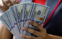 Tỷ giá hôm nay 31/3: USD ngân hàng giảm, USD tự do neo cao