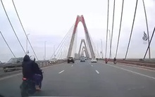 Danh tính 3 thanh niên lạng lách, tạt đầu ô tô, đánh võng trên cầu Nhật Tân