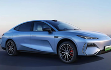 Sedan điện ngang cỡ Toyota Camry ra mắt phiên bản mới tại TQ: Giá tương đương từ 540 triệu đồng, một lần sạc đi 575 km