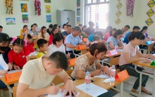 Nhà giáo 30 năm kinh nghiệm chia sẻ cách “nhìn người” cực chính xác: Chỉ cần xem thái độ của phụ huynh trong buổi họp, biết ngay trình độ của con cái!