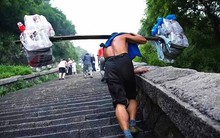 ‘Nghề tổ’ có lịch sử 1000 năm của Trung Quốc điêu đứng vì sự xuất hiện của AI, khiến nhân viên đang bỏ túi bộn tiền bỗng dưng thất nghiệp, ngồi thở vắn than dài cả ngày