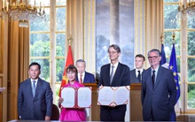 Tà áo dài truyền cảm hứng kết nối và mở rộng hợp tác toàn cầu