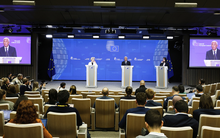 Diễn biến mới trong khủng hoảng Ukraine