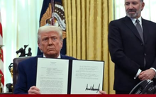 Chuỗi cung ứng toàn cầu gián đoạn sau đòn thuế quan của chính quyền Trump?