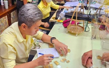 Giá vàng miếng SJC tăng "đỉnh nóc kịch trần", nhiều người vẫn mua cất giữ