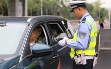 Bị “CSGT” phạt 3,5 triệu vì chạy quá tốc độ trên cao tốc nhưng người đàn ông chỉ nộp 700.000 đồng: “Anh làm vậy là đúng”