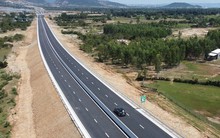 Vận hành 4 đoạn tuyến cao tốc Bắc - Nam trước ngày 30/4