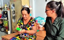 Nữ nghệ sĩ ở trọ 10m2, mắc nhiều bệnh, phải chạy xe ôm thì gặp tai nạn