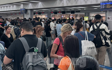 'Cháy khét' vé máy bay dịp 30/4-1/5