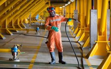 Giá dầu lao dốc, quốc gia sản xuất hơn 1,5 triệu thùng/ngày bị chủ nợ Mỹ 'call margin', vội bơm ngay 200 triệu USD để giữ khoản vay khủng