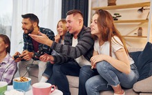 3 việc người EQ cao không bao giờ làm khi đến nhà đồng nghiệp: Dù thân đến mấy vẫn bị coi là tối kỵ