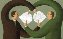 Tâm lý học: Tại sao người tự ti luôn tìm cách lấy lòng kẻ khác? Bản chất của giao tiếp không phải trèo cao, mà là sự thu hút lẫn nhau trên một mặt bằng bình đẳng!