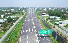 Vượt nắng, thắng mưa, làm xuyên lễ, cao tốc 6 tỷ USD của Việt Nam nhận 5 tin vui mới