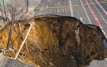 63 hố tử thần xuất hiện liên tiếp tại Seoul, người dân sống trong sợ hãi