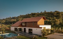 Mê mẩn với ngôi nhà thiết kế giao hoà với thiên nhiên