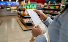 Phát hiện nồng độ hóa chất độc hại trong giấy in hóa đơn bán lẻ tại Mỹ