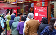 Giá vàng vượt 113 triệu đồng/lượng: Đông nghẹt khách mua, không ai muốn bán