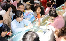 'Hoa mắt, chóng mặt' vì vàng