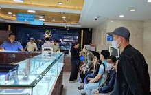 Vàng miếng SJC lại bị làm giá?