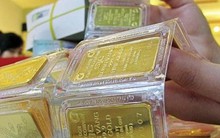 Chiều 18/4, giá vàng tăng như vũ bão, chạm mốc 122,5 triệu đồng/lượng