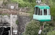 Cáp treo rơi xuống đất từ độ cao hàng trăm mét ở khu du lịch nổi tiếng, ít nhất 4 người thiệt mạng