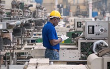 Mỹ đối mặt viễn cảnh khó: Gần 4 triệu việc làm sản xuất sắp đổ bộ nhưng giới trẻ “chê” vì lương thấp, nhàm chán, thà đi thông tắc cống còn hơn đứng cạnh bánh răng