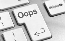 Bạn của bạn vô tình nhấn gì đó và máy Windows như bị 'ma ám', đây là 12 cách khắc phục